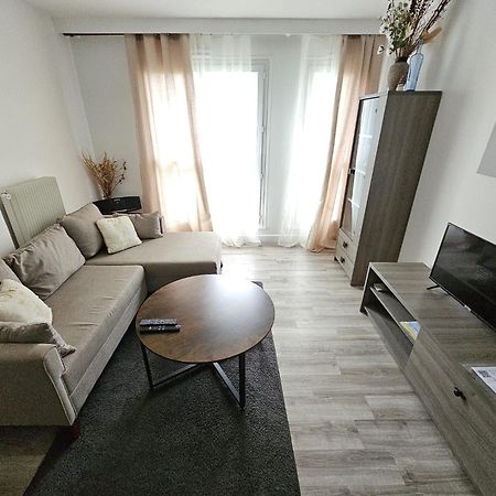 Апартаменти Charmant Pied-A-Terre Entre Paris Et Disneyland - Rer A Et E Вільє-сюр-Марн Екстер'єр фото